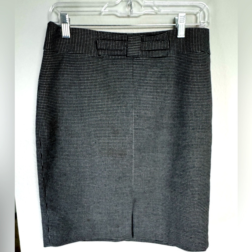 Banana Republic woman pencil skirt